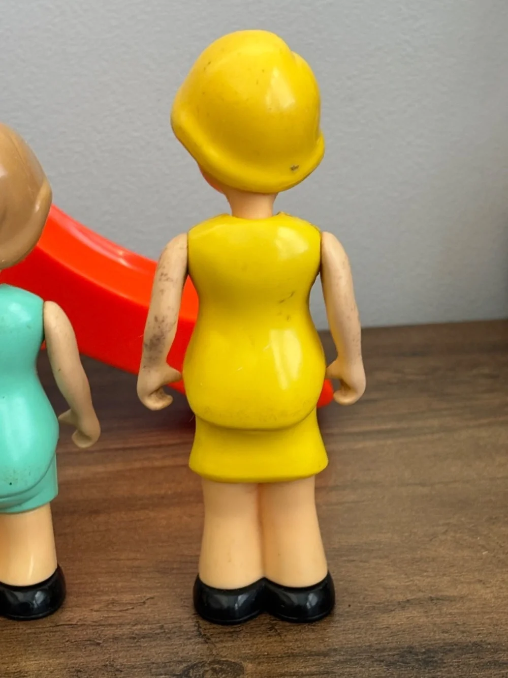 VINTAGE 1990's Little Tikes Dollhouse Family Figures LOT 5 Slide Mom Dad Kids